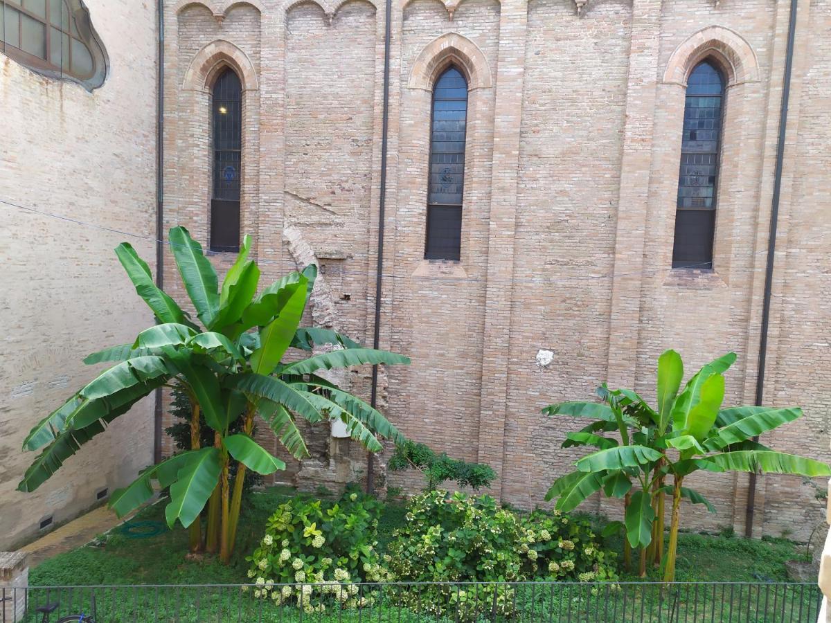 Bed and Breakfast Il Duomo Cesena Exterior foto